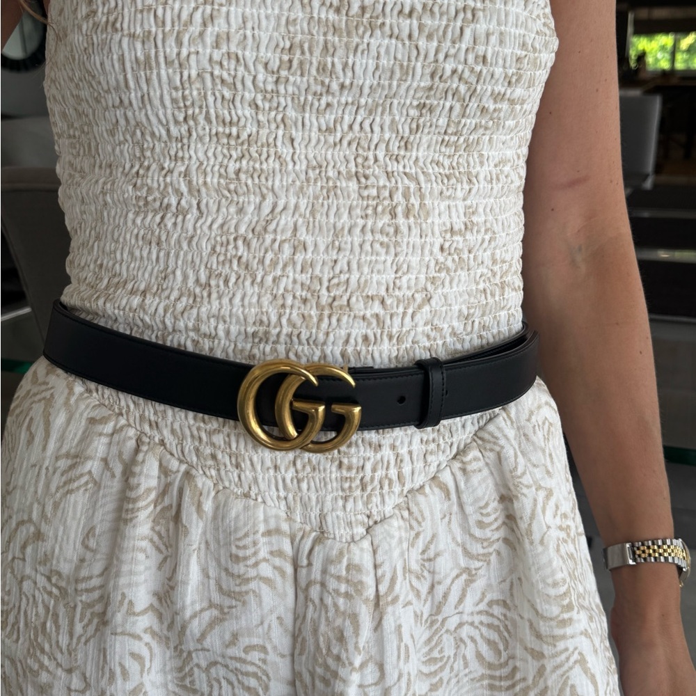 Gucci Black Leather Belt with Gold GG Buckle excellent condition - Picture 3 of 6